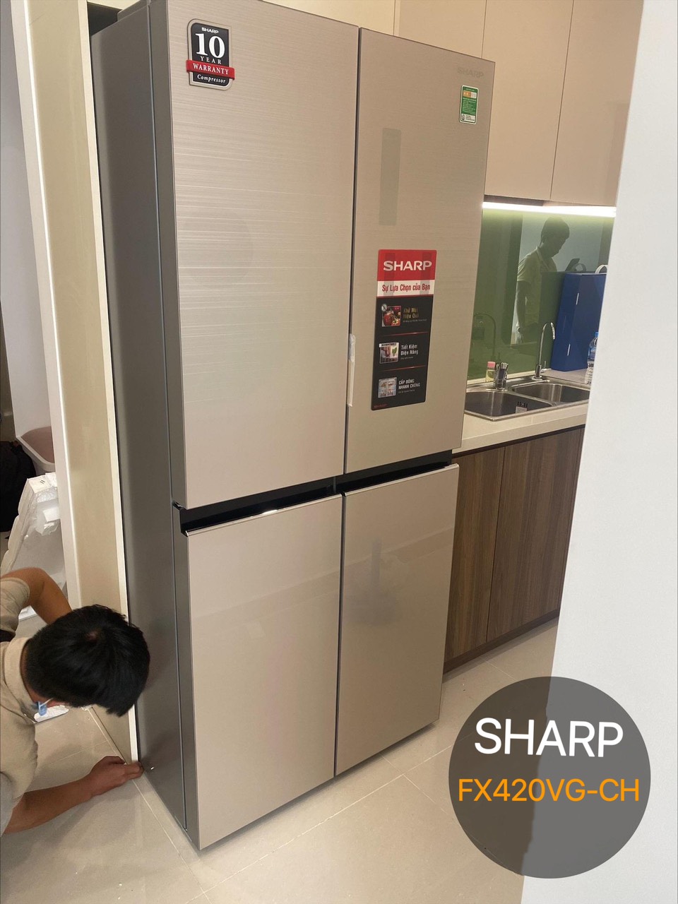 Tủ lạnh Sharp 4 cánh inverter 362 lít SJ-FX420VG-CH giá rẻ