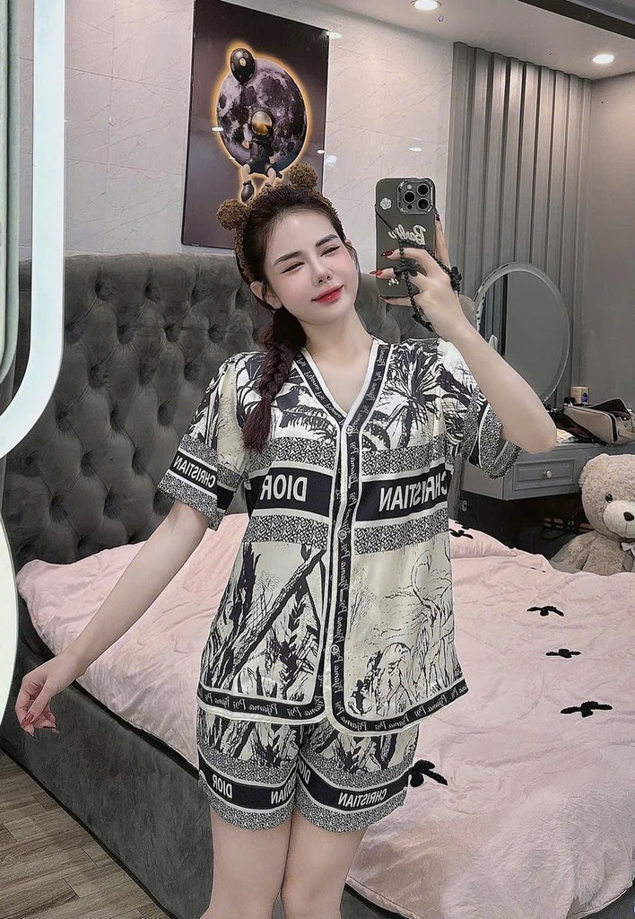 Đồ bộ đùi cổ v lụa latin cao cấp