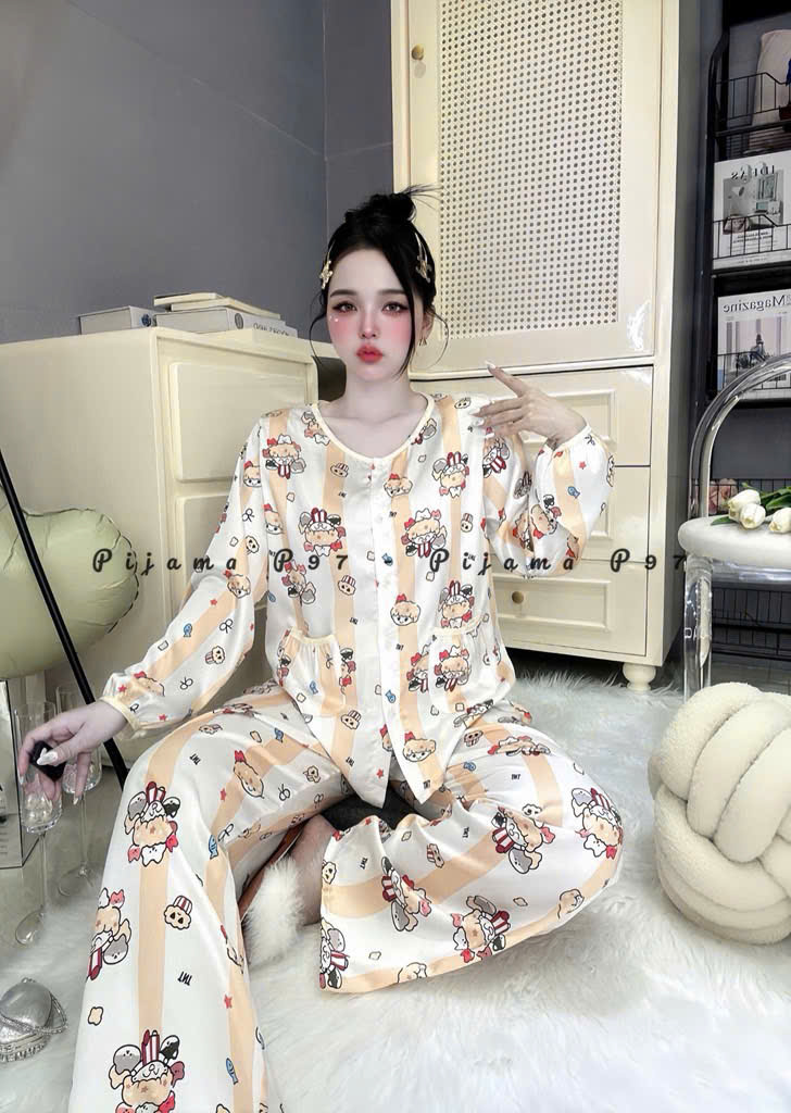 tay dài cổ tròn lụa latin