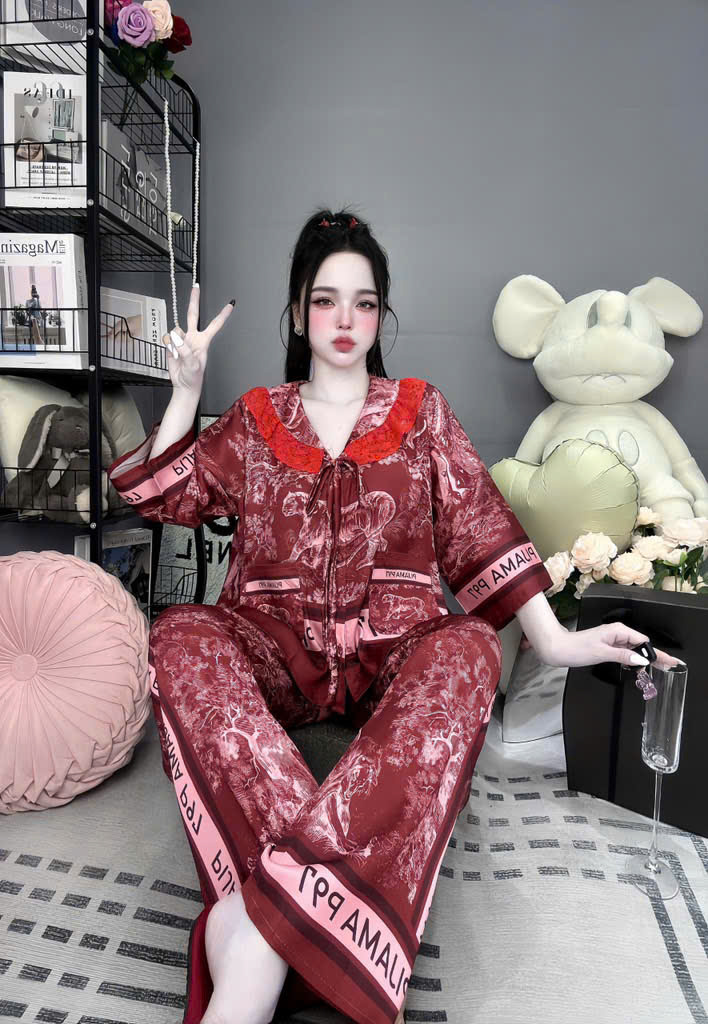 Tay lững lụa latin quần dài