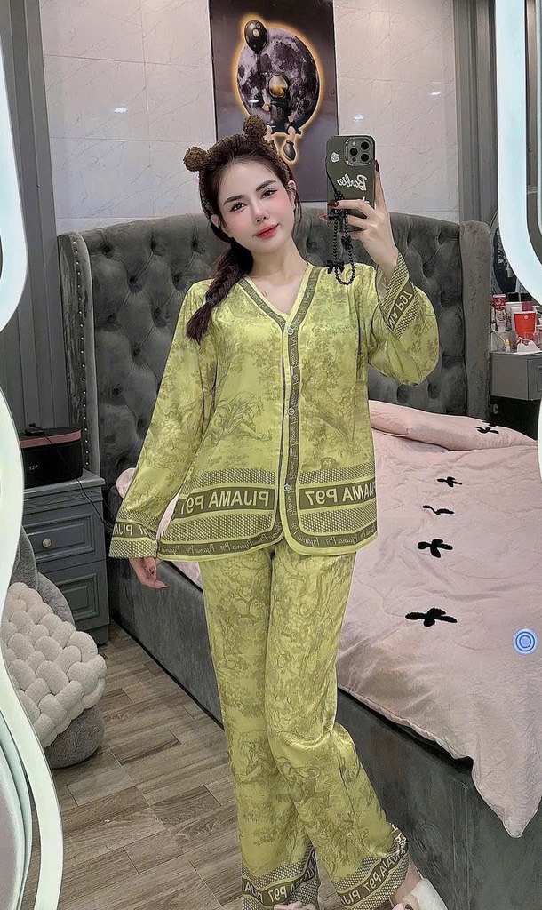 Đồ bộ tay dài cổ v lụa latin