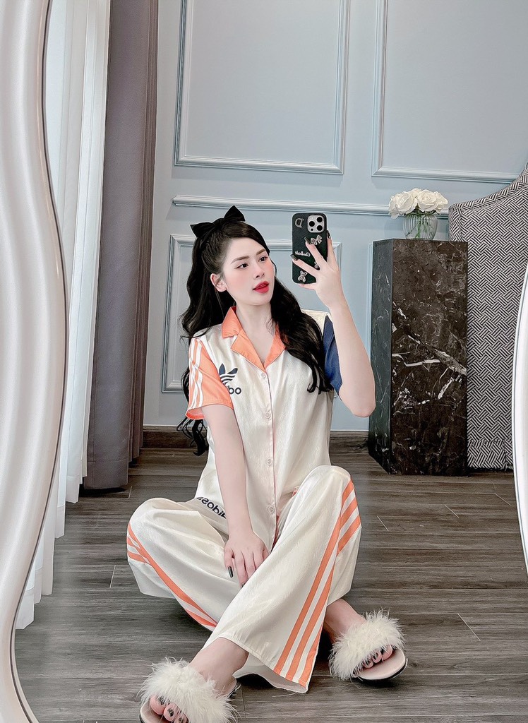 Đồ bộ tay ngắn lụa xước
