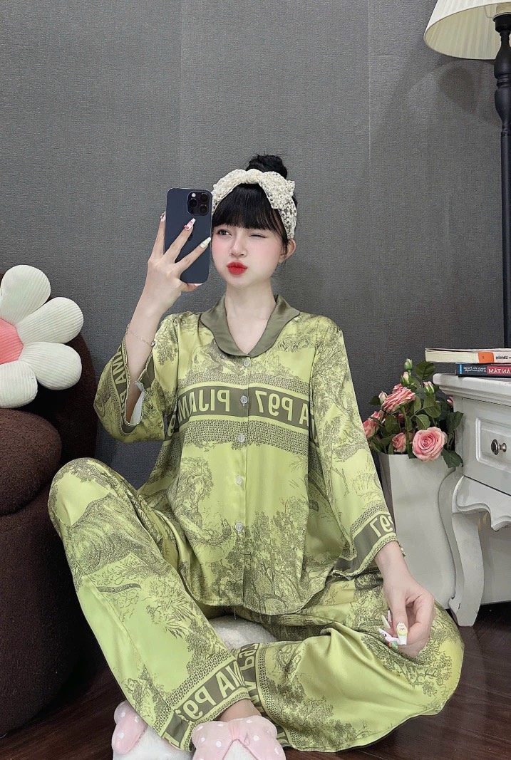 Đồ bộ tay lững lụa latin