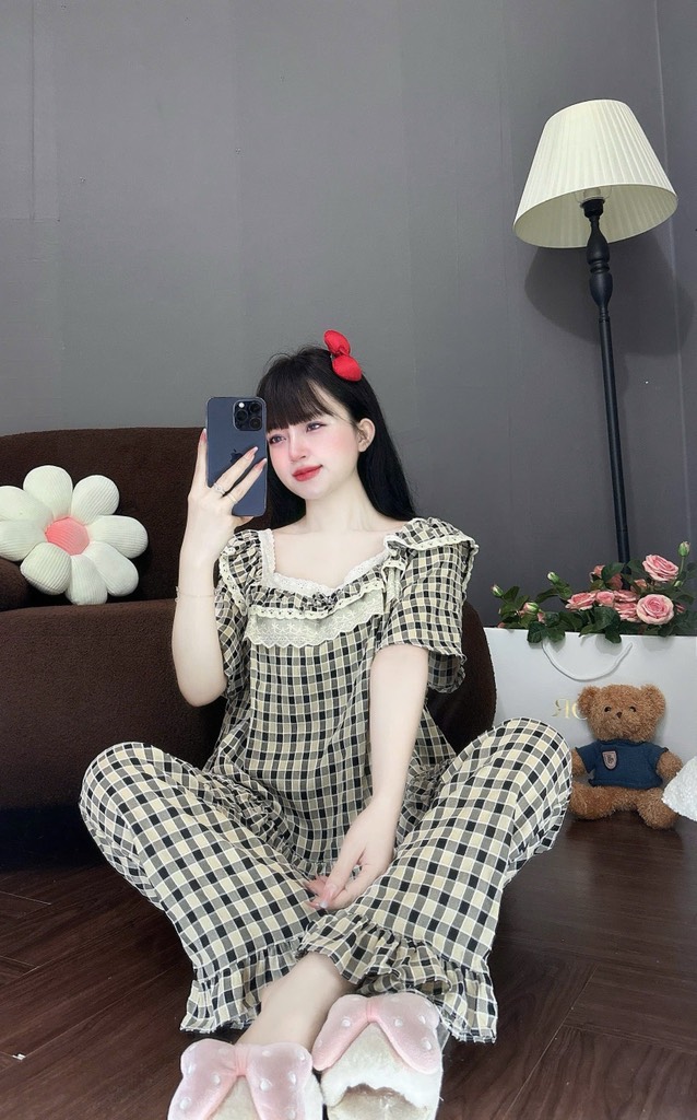 Đồ bộ tay ngắn cổ vuông lụa đũi mềm
