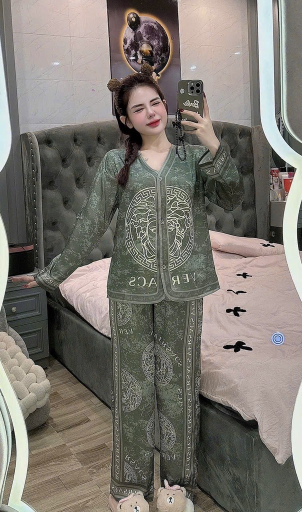Đồ bộ tay dài cổ v lụa latin
