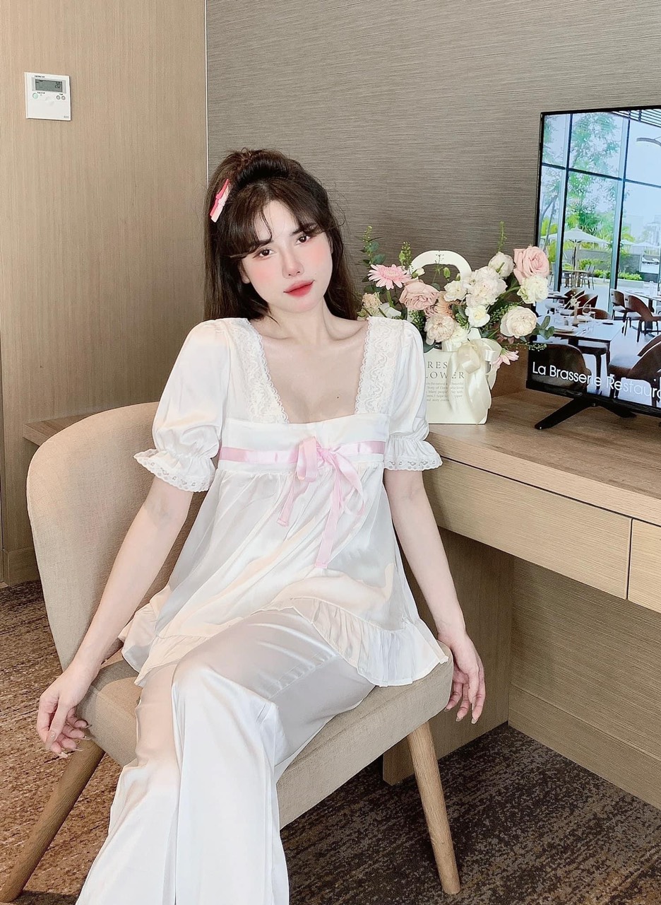 Đồ bộ tay ngắn cổ vuông lụa latin