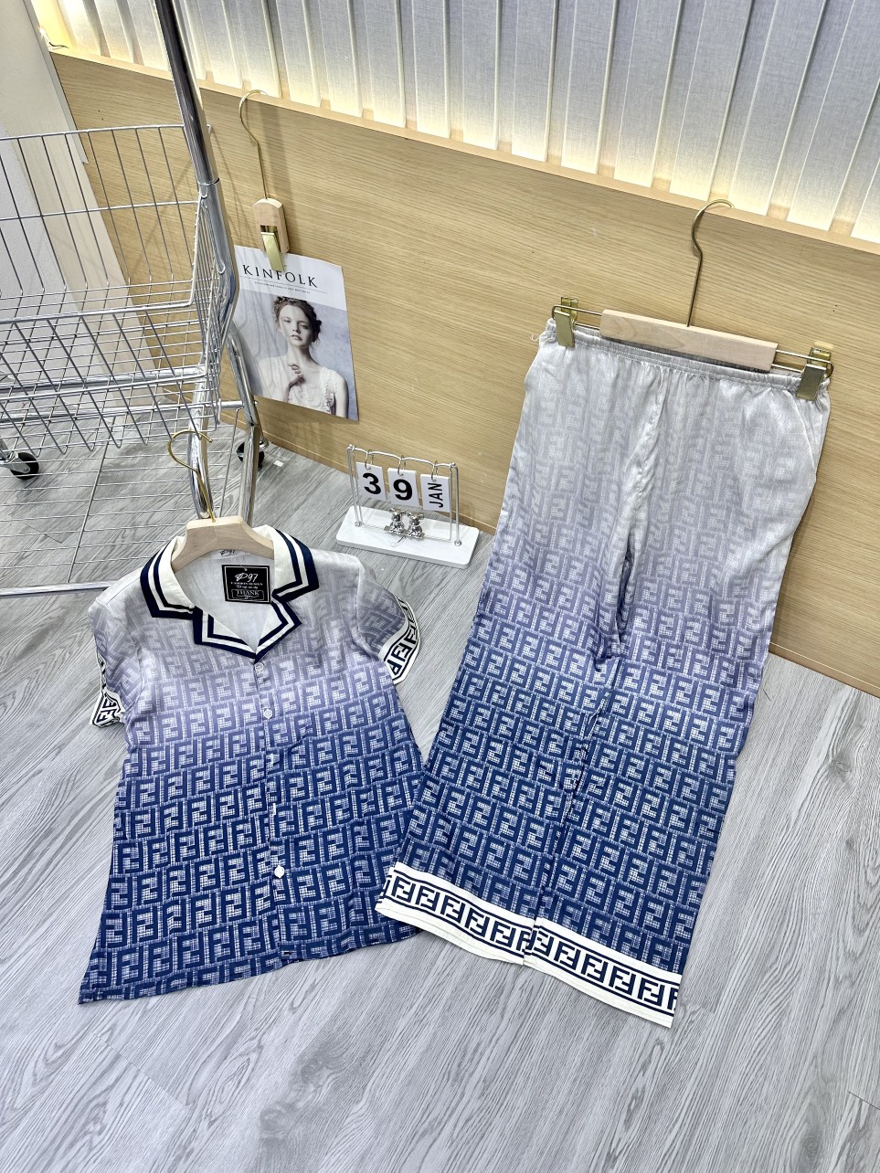 Đồ bộ tay ngắn lụa xước