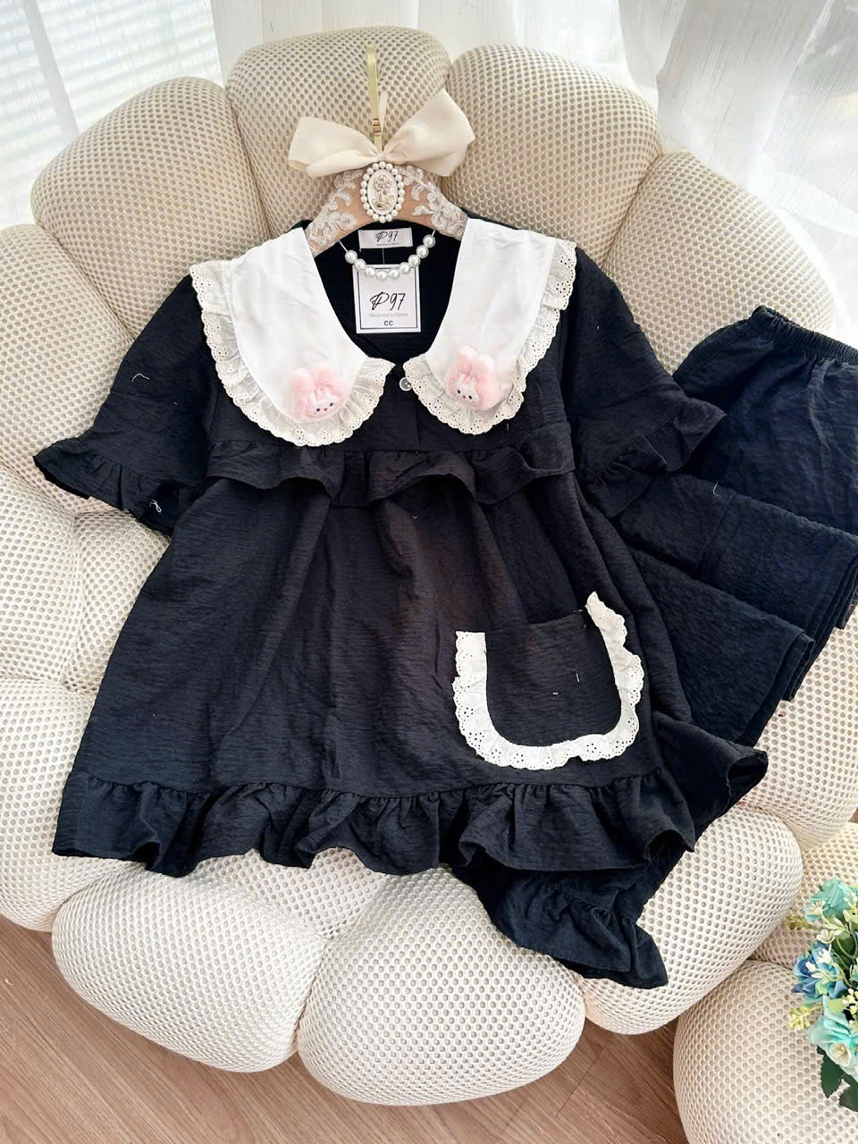 Đồ bộ tay ngắn thiết kế gắn hình thỏ lụa đũi mềm