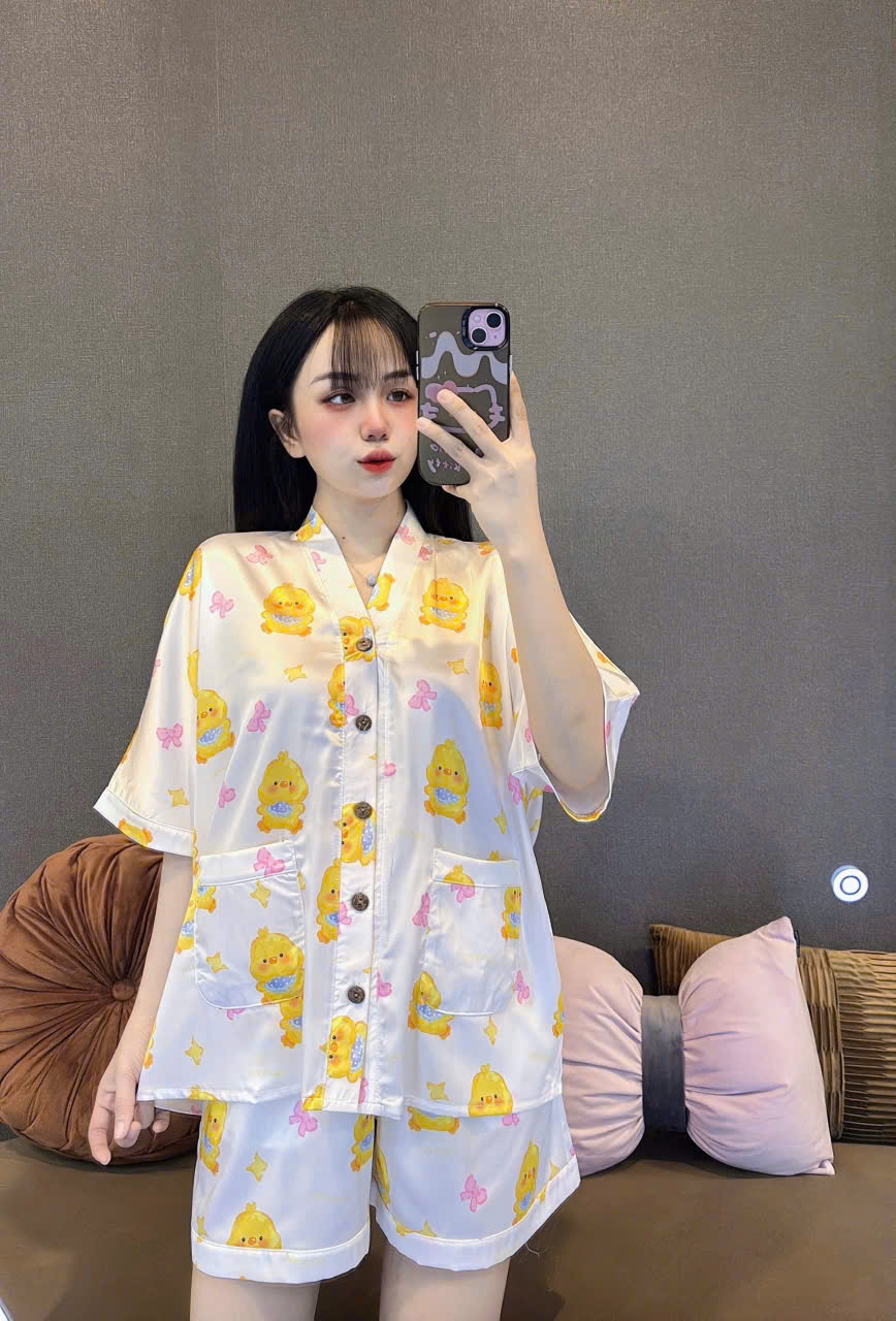 Đồ bộ đùi cánh dơi lụa latin