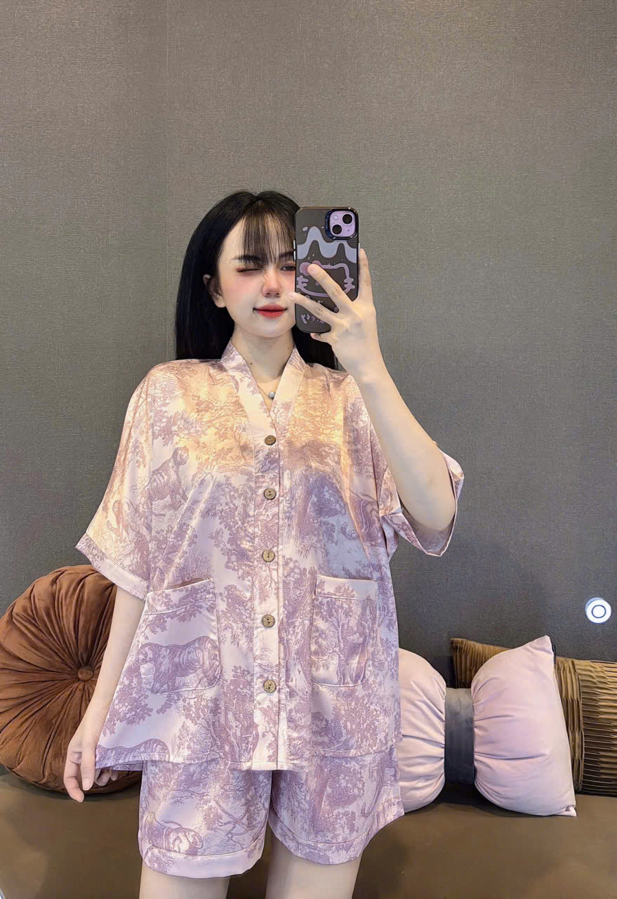 Đồ bộ đùi cánh dơi lụa latin