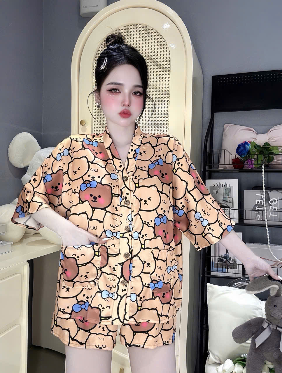 Đồ bộ đùi cánh dơi lụa latin