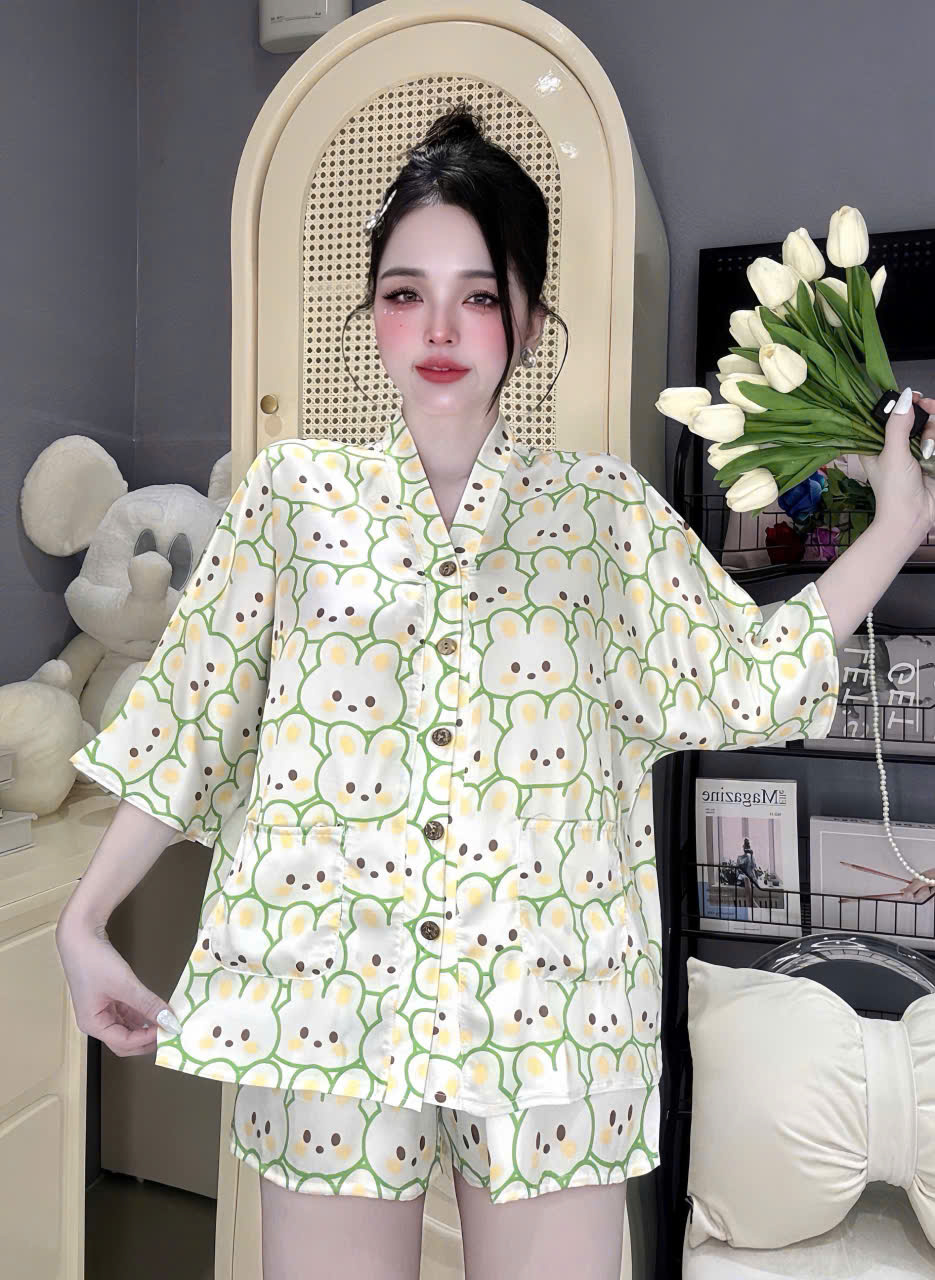 Đồ bộ đùi cánh dơi lụa latin