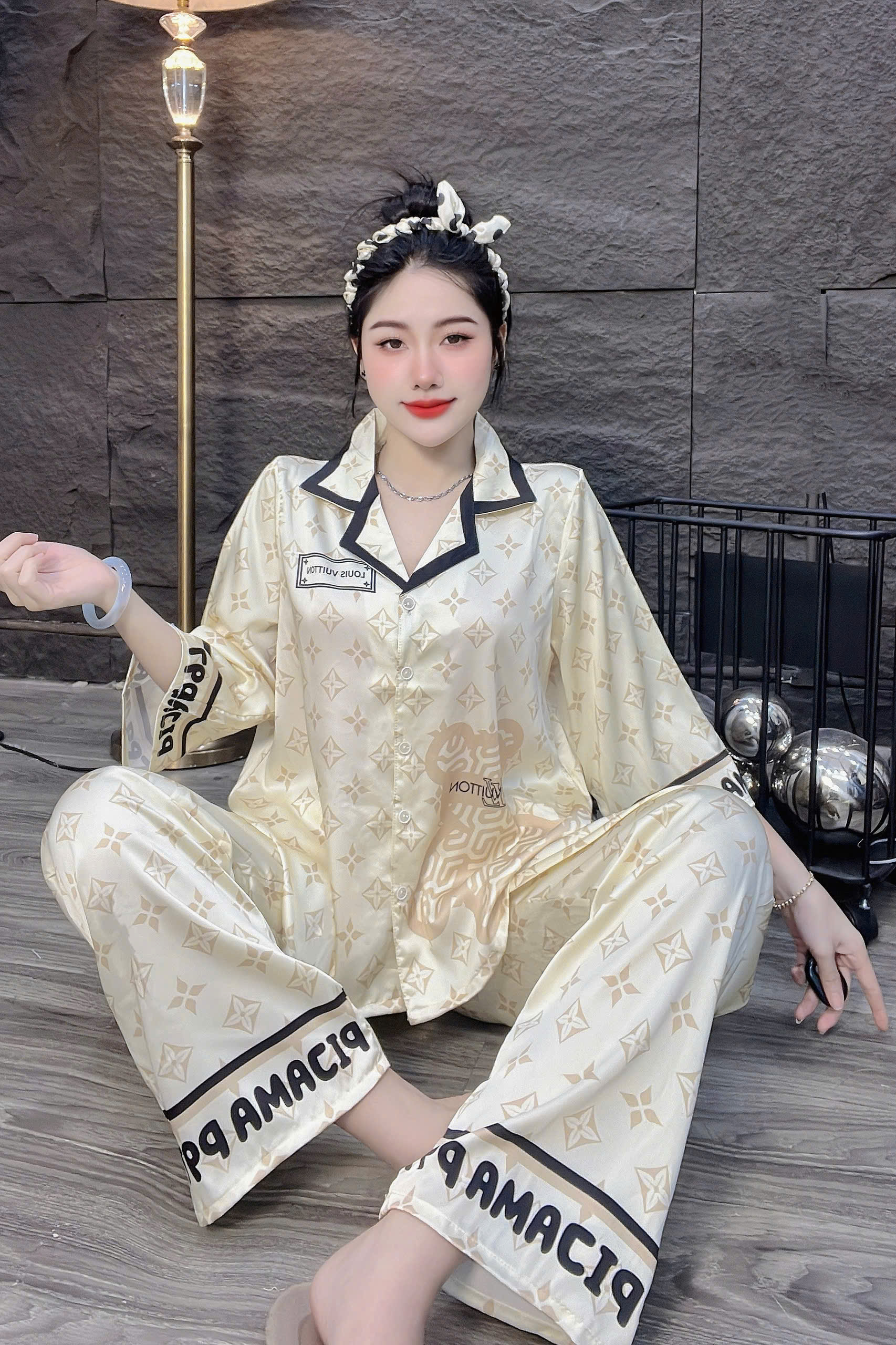 Đồ bộ tay lững lụa latin