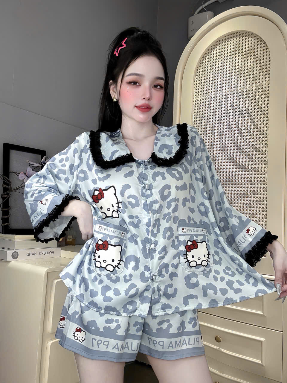 Đồ bộ đùi tay lững phối ren lụa latin