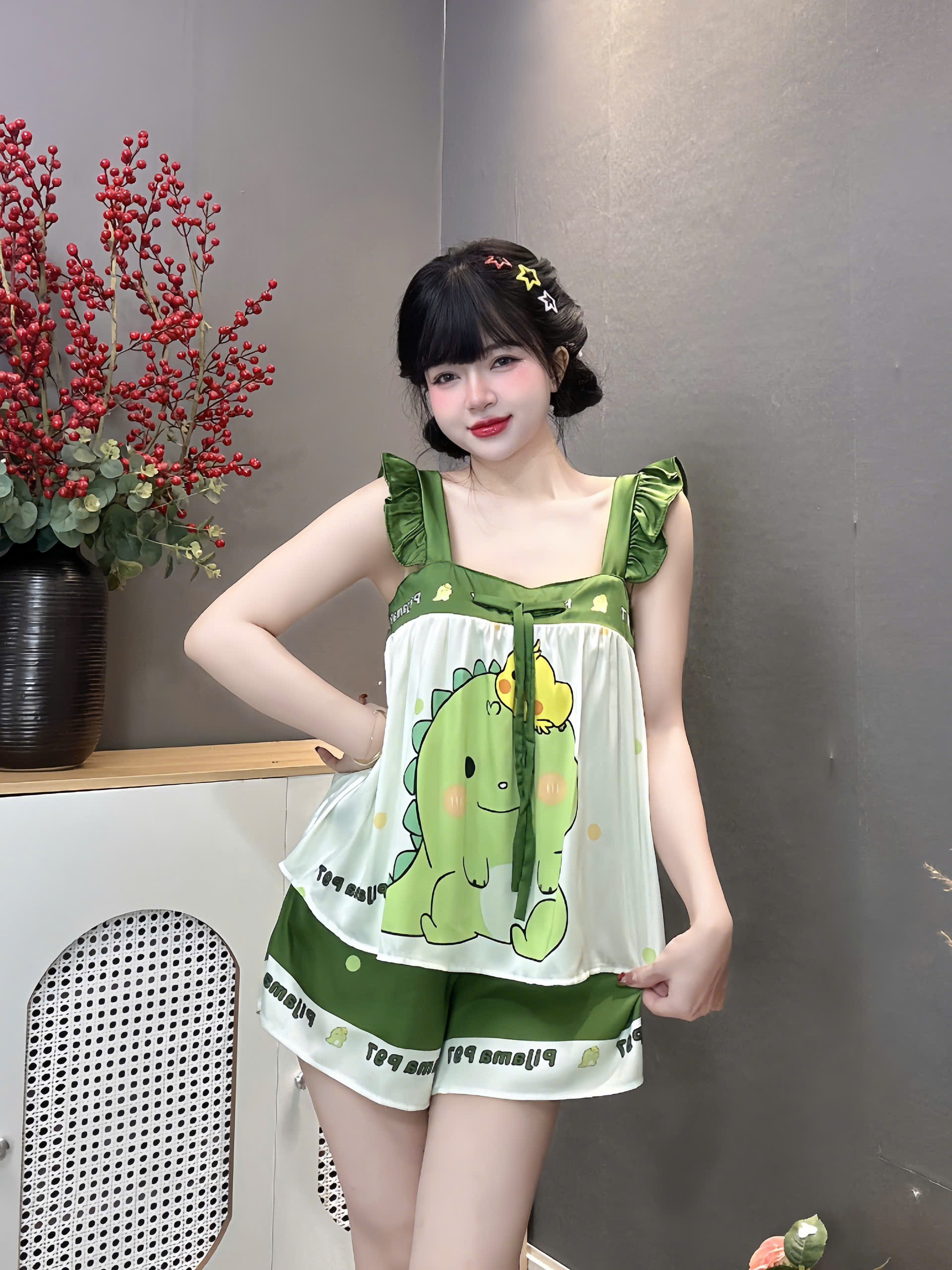 Đồ bộ đùi hai dây cánh tiên lụa latin size dưới 60kg