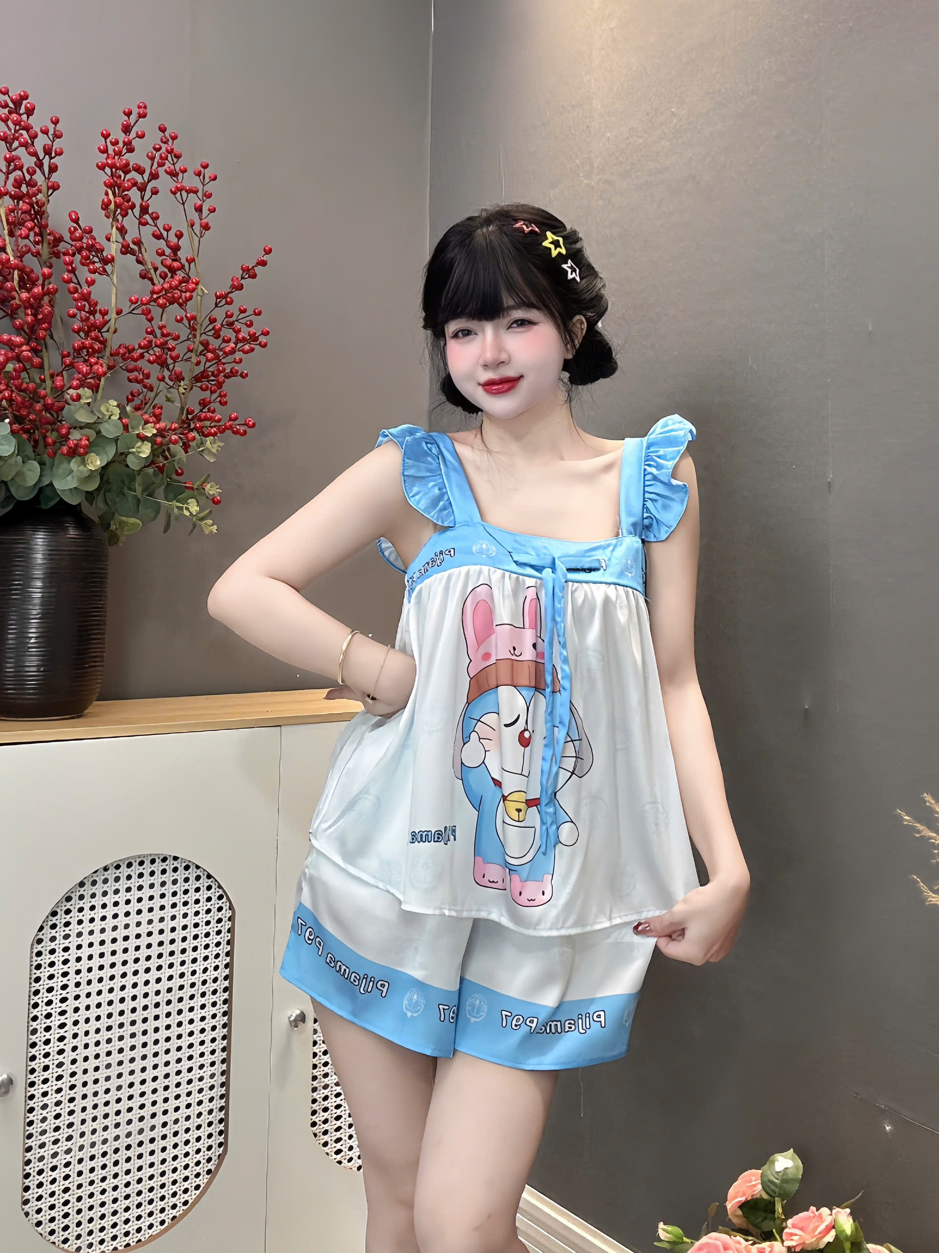 Đồ bộ đùi hai dây cánh tiên lụa latin size dưới 60kg