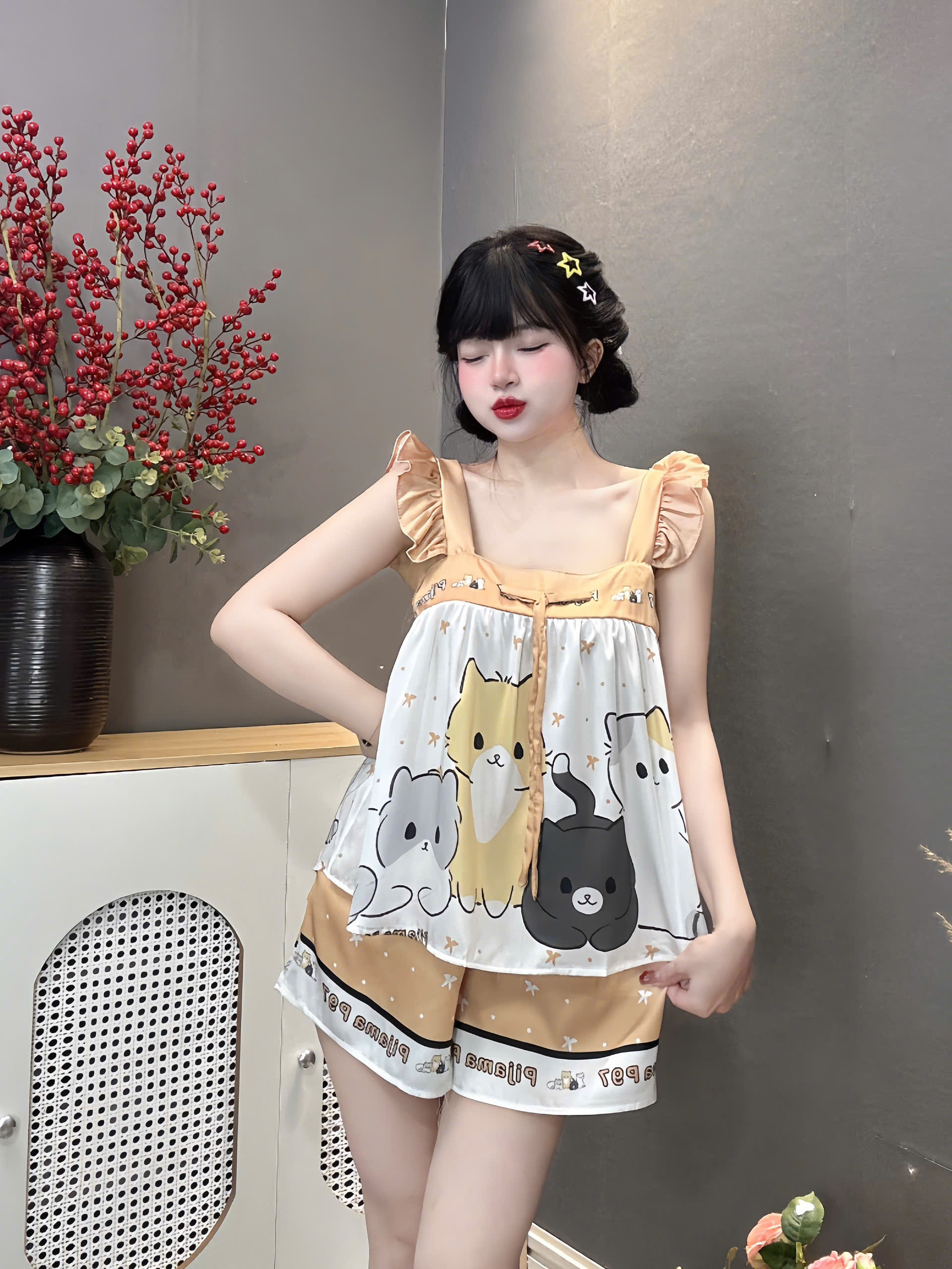 Đồ bộ đùi hai dây cánh tiên lụa latin size dưới 60kg
