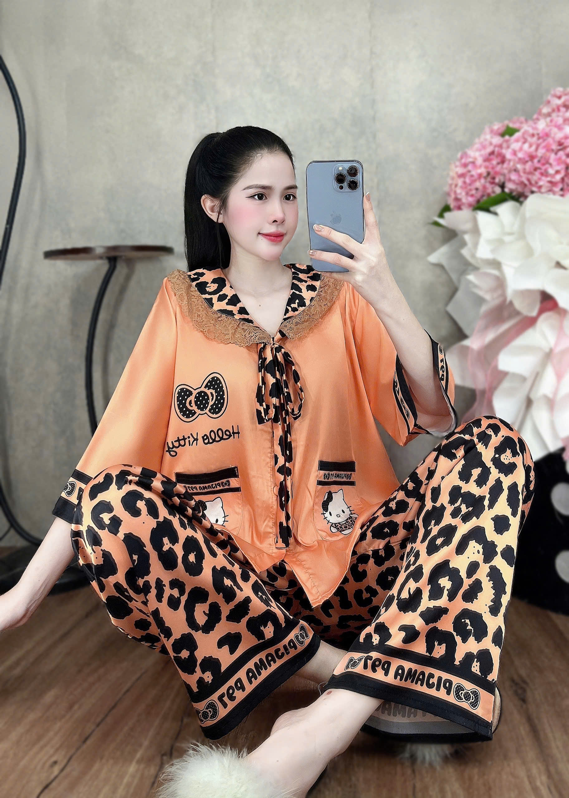 Đồ bộ tay lững phối ren lụa latin size dưới 60kg
