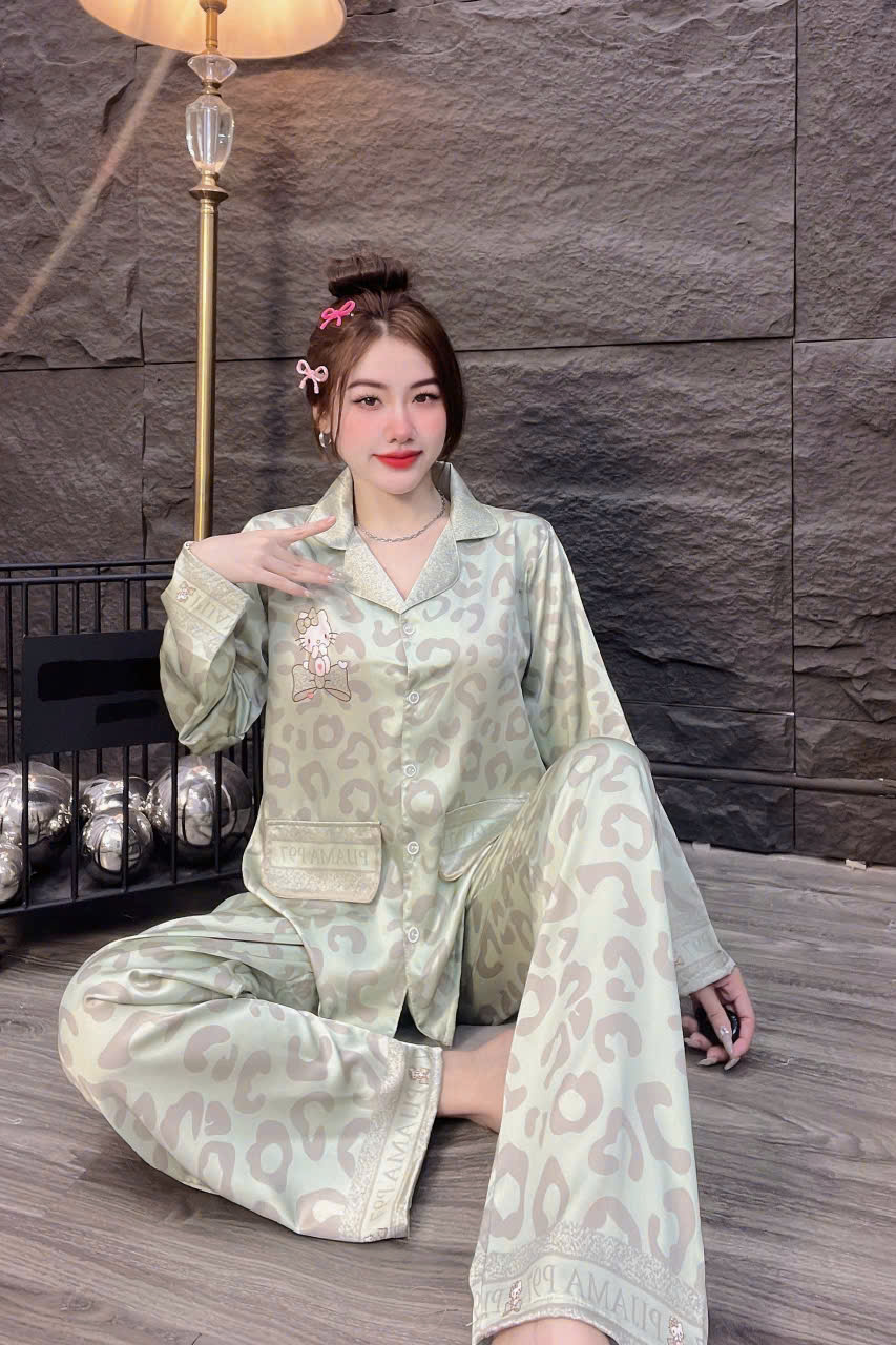 Đồ bộ tay dài túi nấp lụa latin