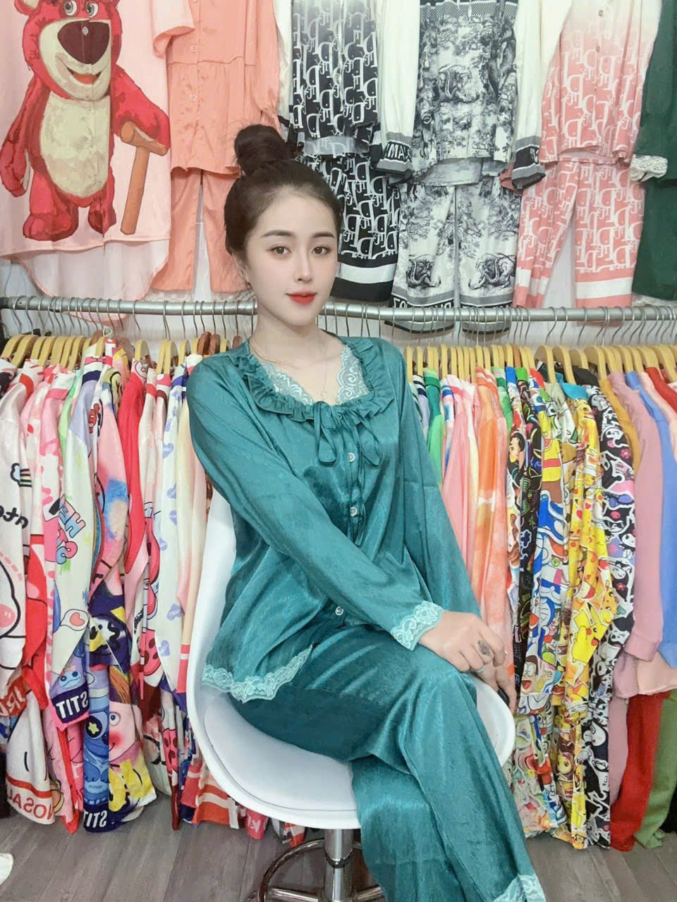 14 mẫu Đồ bộ tay dài lụa xước trơn