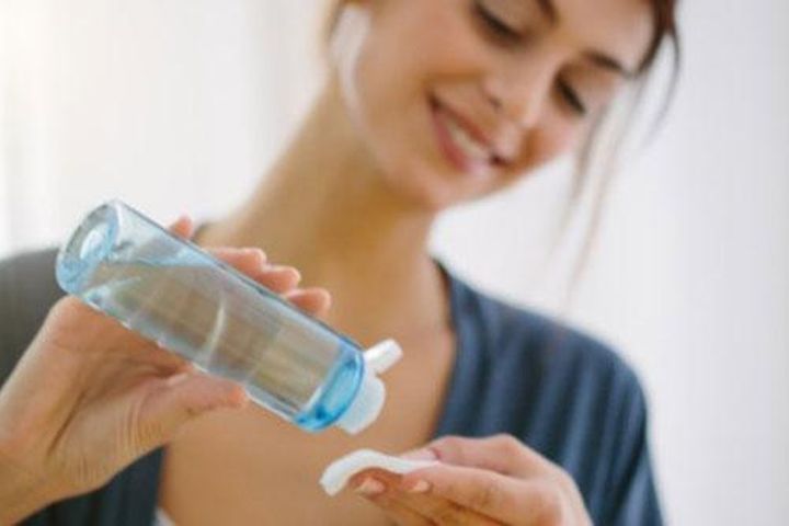 Những tác dụng phụ khi sử dụng nước hoa hồng sai cách