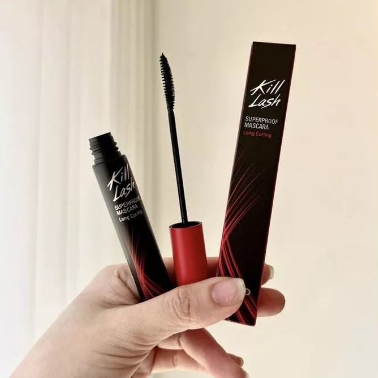 CLIO. mascara nắp đỏ