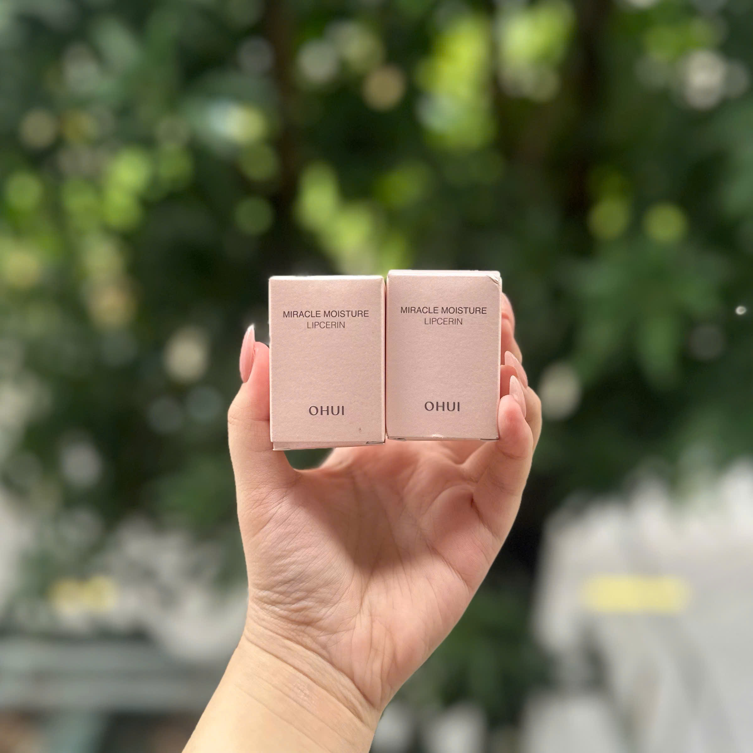 Son dưỡng môi Ohui Miracle Moisture Lipcerin 15ml