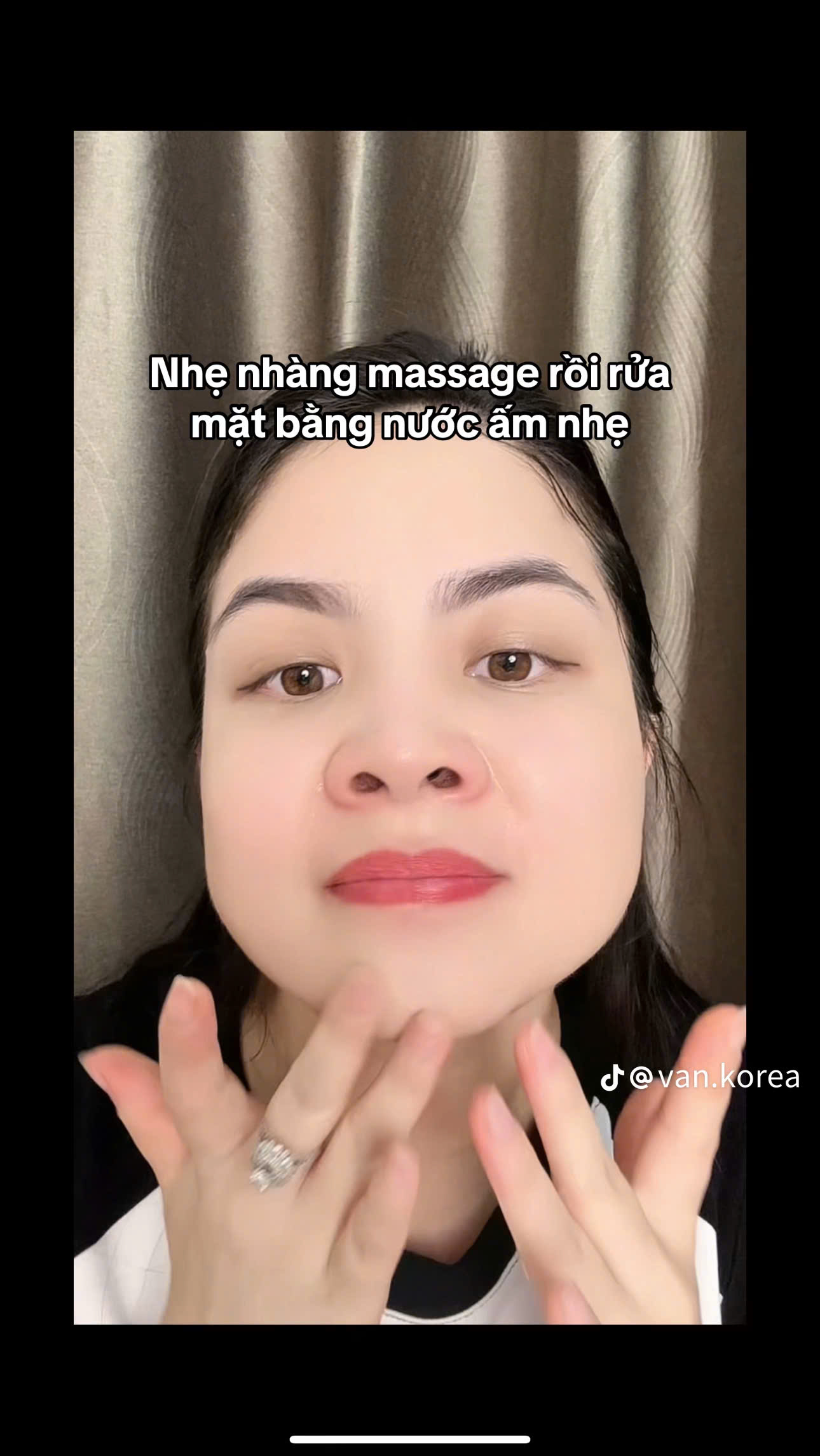 Serum Tinh Chất Peel Tái Tạo Da Chuyên Sâu CNP Ống Sample 2ML
