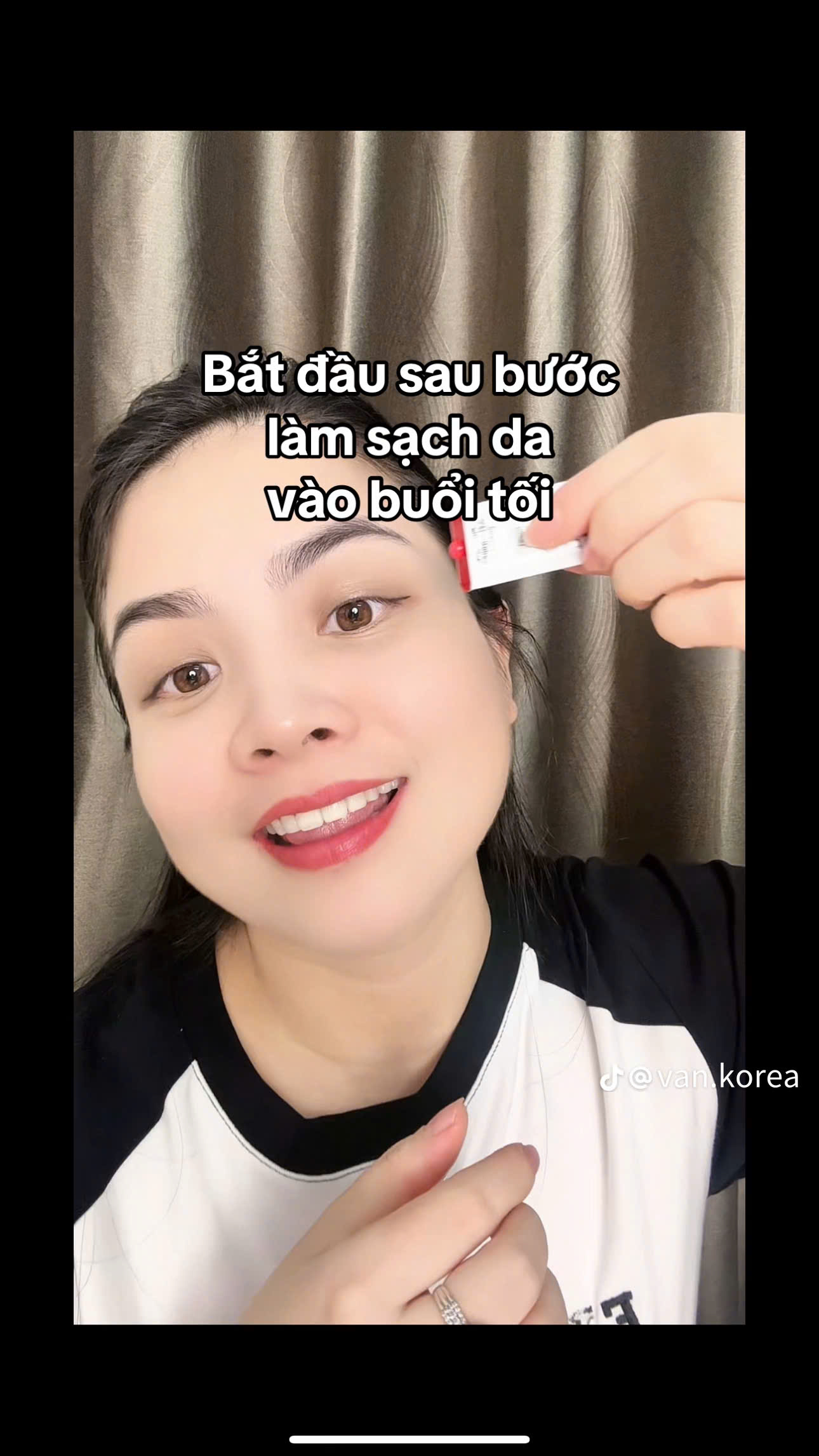 Serum Tinh Chất Peel Tái Tạo Da Chuyên Sâu CNP Ống Sample 2ML