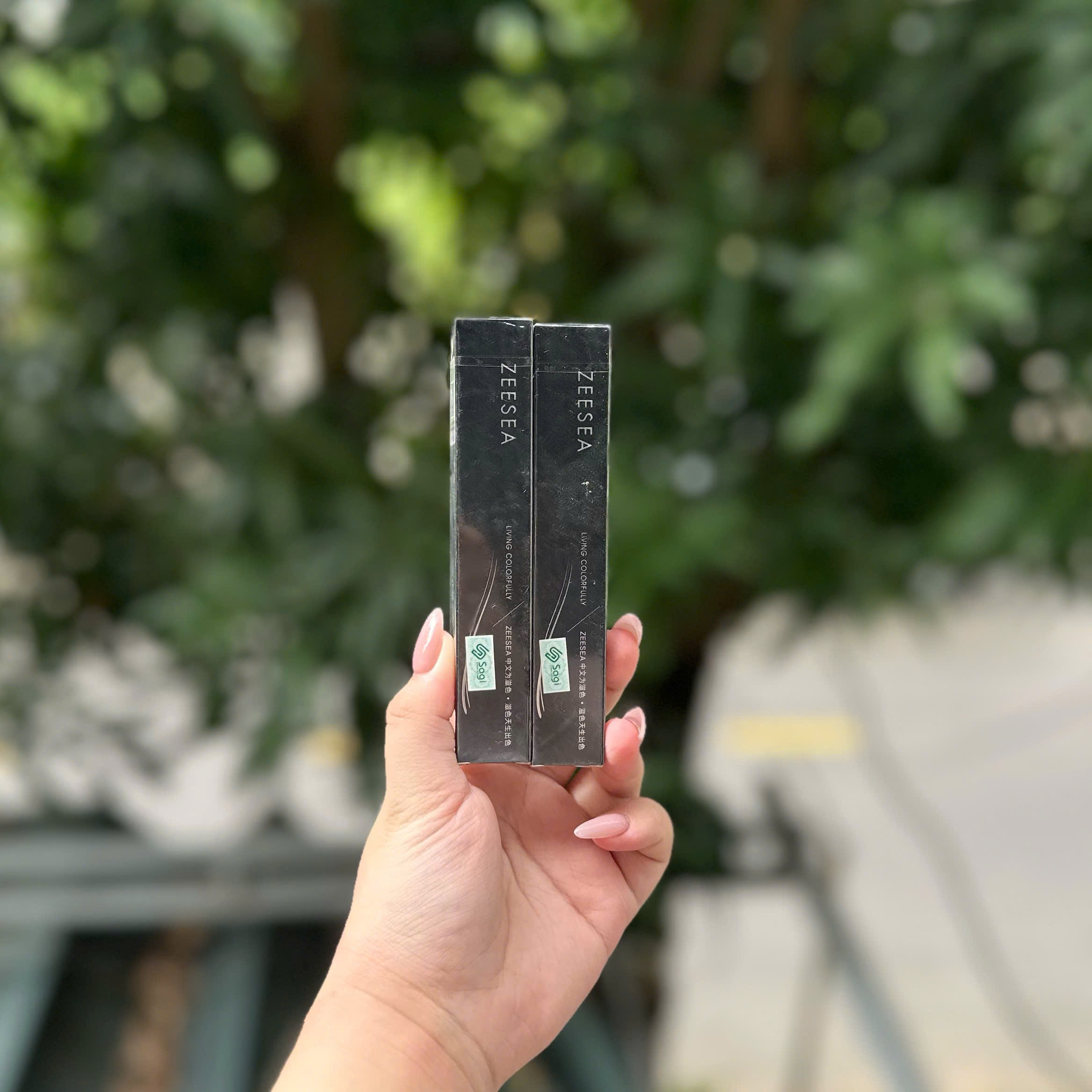 Bút Kẻ Mắt Nước Siêu Mảnh Lâu Trôi Zeesea Black Lasting Eyeliner