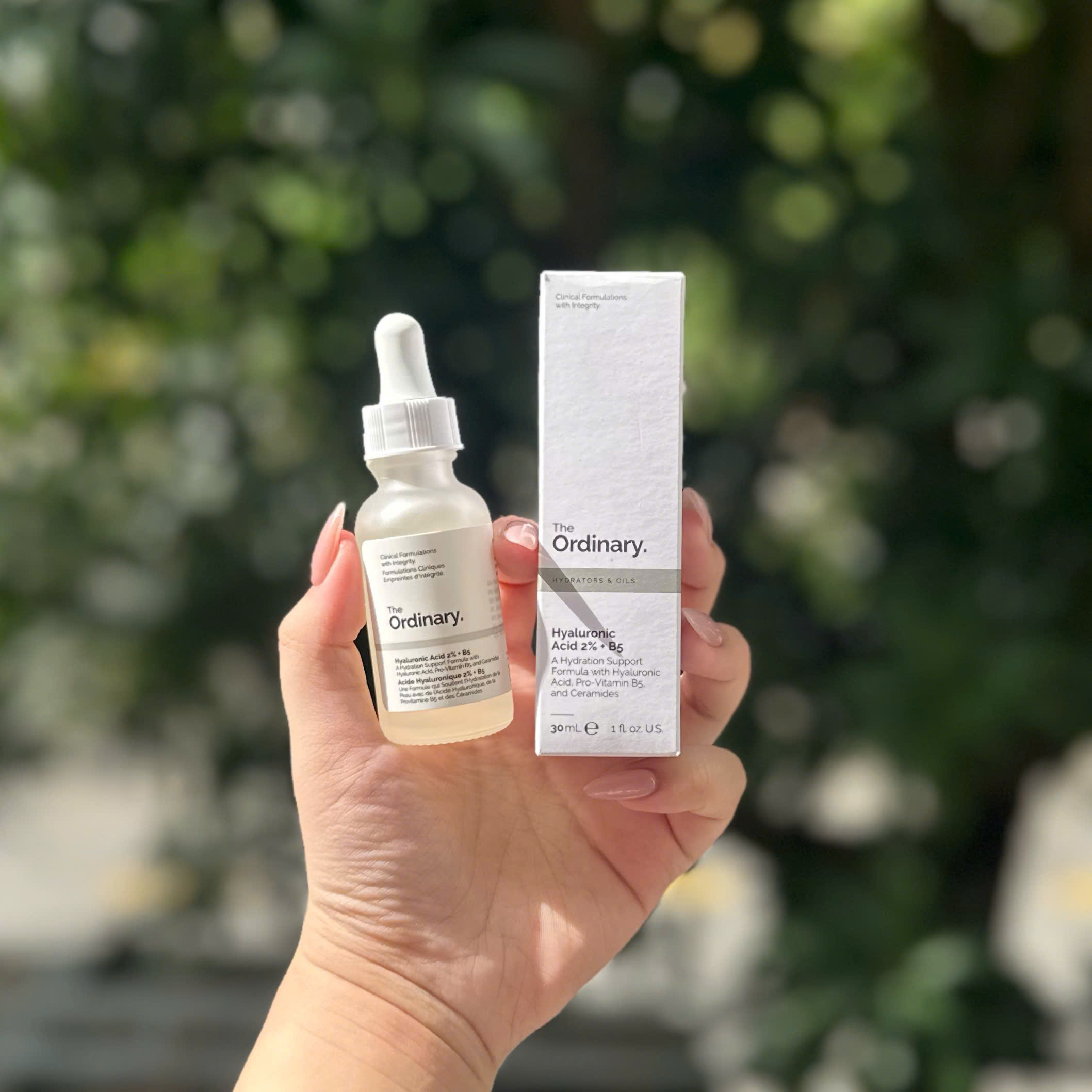 Tinh chất cấp nước, phục hồi da The Ordinary Hyaluronic Acid 2% + B5 Serum 30ml (mẫu mới)