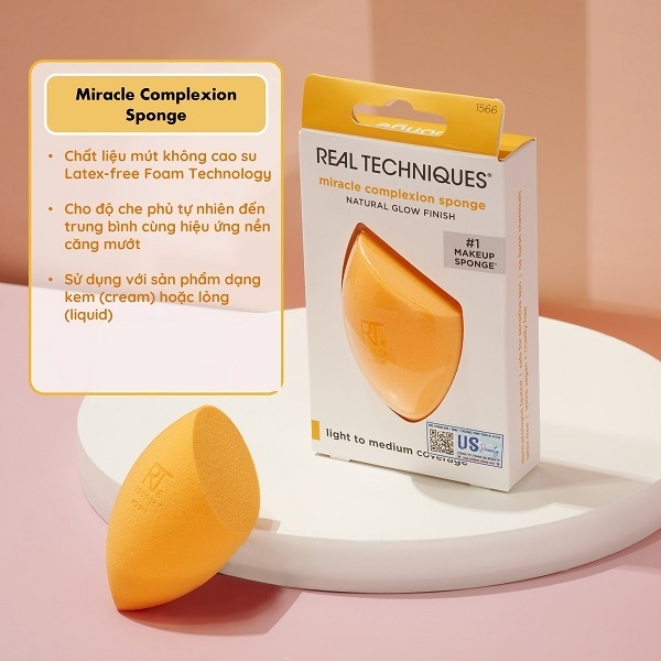 Mút Tán Kem Nền Quả Trứng Real Techniques Miracle Complexion