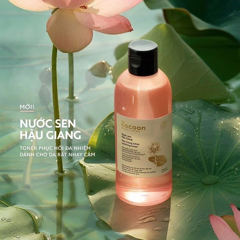 Nước Cân Bằng Sen Hậu Giang Làm Dịu Da Nhạy Cảm Cocoon Hau Giang Lotus Soothing Toner