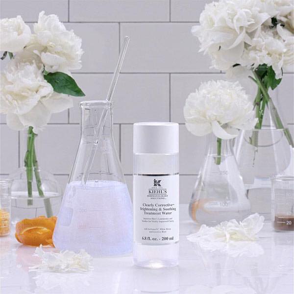 Nước thần dưỡng sáng da mờ thâm Kiehl's Brightening & Soothing Treatment Water