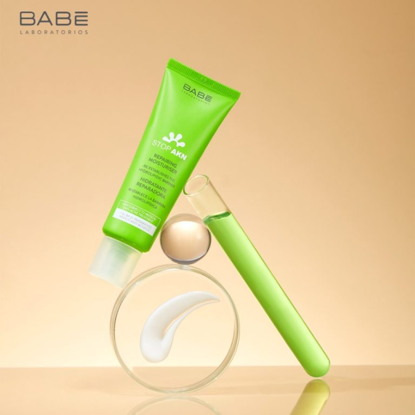 Kem Dưỡng phục hồi cho da dầu mụn Babe Stop AKN Repairing Moisturiser - 50ml