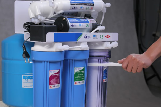 Vì sao cần phải thay lõi lọc nước định kì theo quy định?