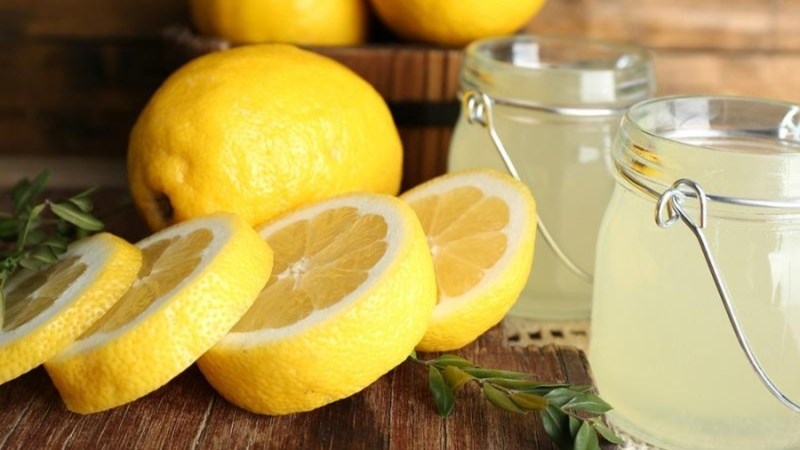 5 mẹo giúp bạn tẩy nhanh vết ố vàng trong tủ lạnh