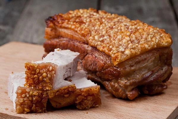 Cách làm thịt heo quay bằng lò vi sóng thơm ngon cực đơn giản
