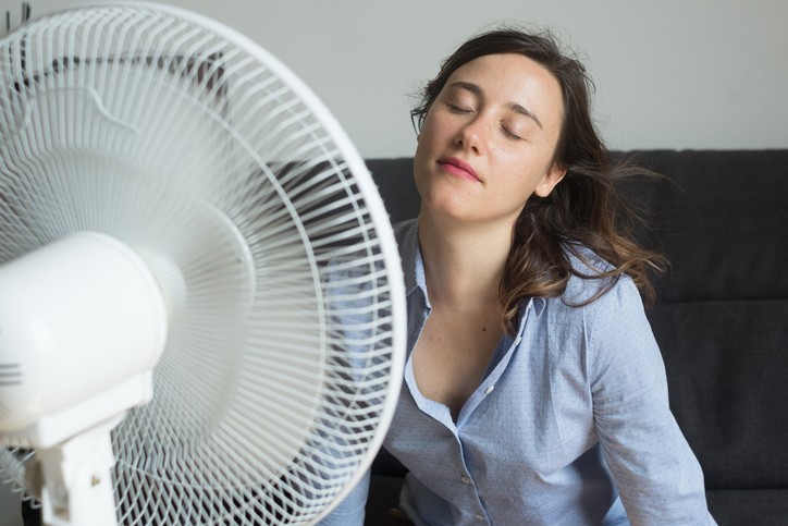 Những sai lầm cần tránh khi sử dụng quạt điện vào mùa nóng