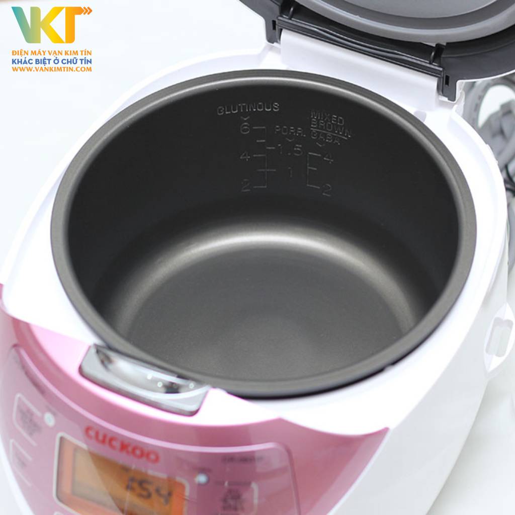 Nồi cơm điện tử Cuckoo 1.08 lít CR-0631F - Lòng nồi chống dính, đảm bảo an toàn và tiện vệ sinh