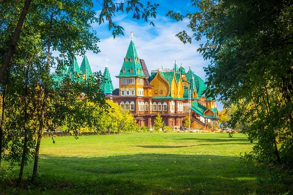 Khu công viên cung điện cổ kính Kolomenskoye
