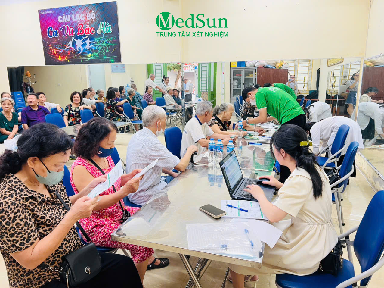 Hành trình sẻ chia yêu thương – MedSun cùng người cao tuổi chăm sóc sức khỏe