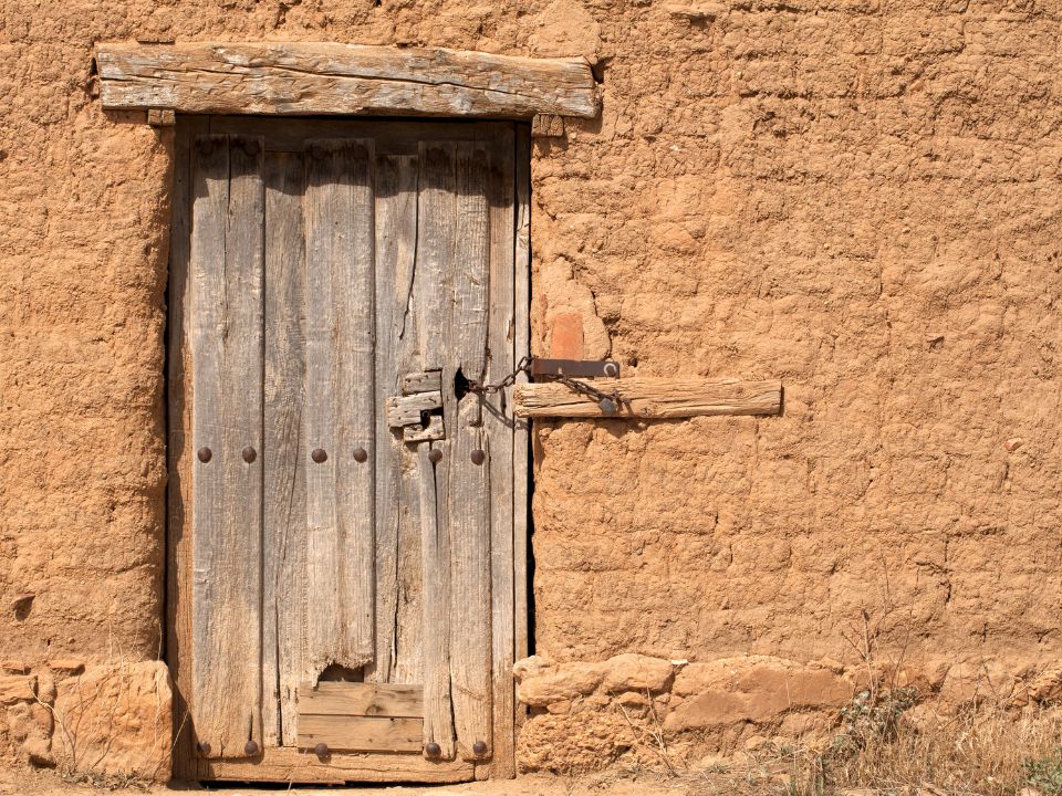 Ưu điểm của vữa đất Oliu - Tự nhiên, thẩm mỹ & bền vững