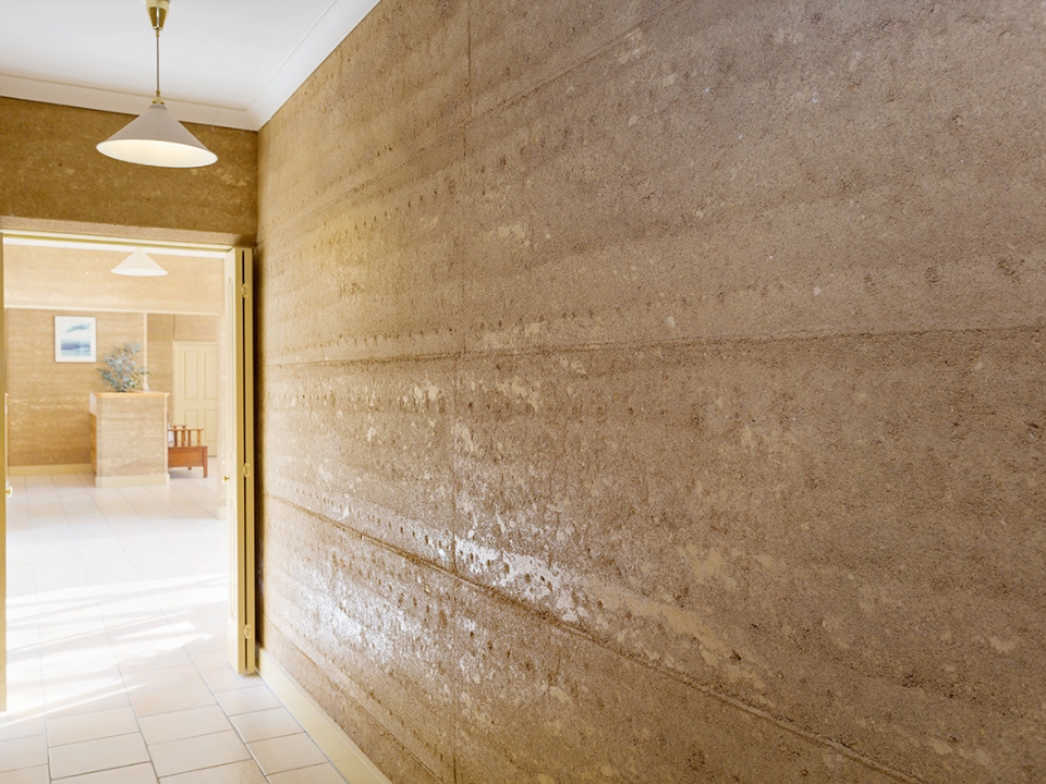 Vòng đời tuần hoàn và khả năng tái chế của tường đất nện