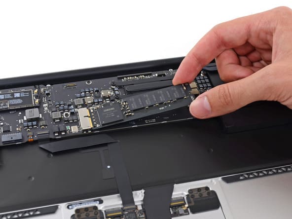 Nâng cấp ổ cứng MacBook: Tối ưu hiệu suất với Macshop24h