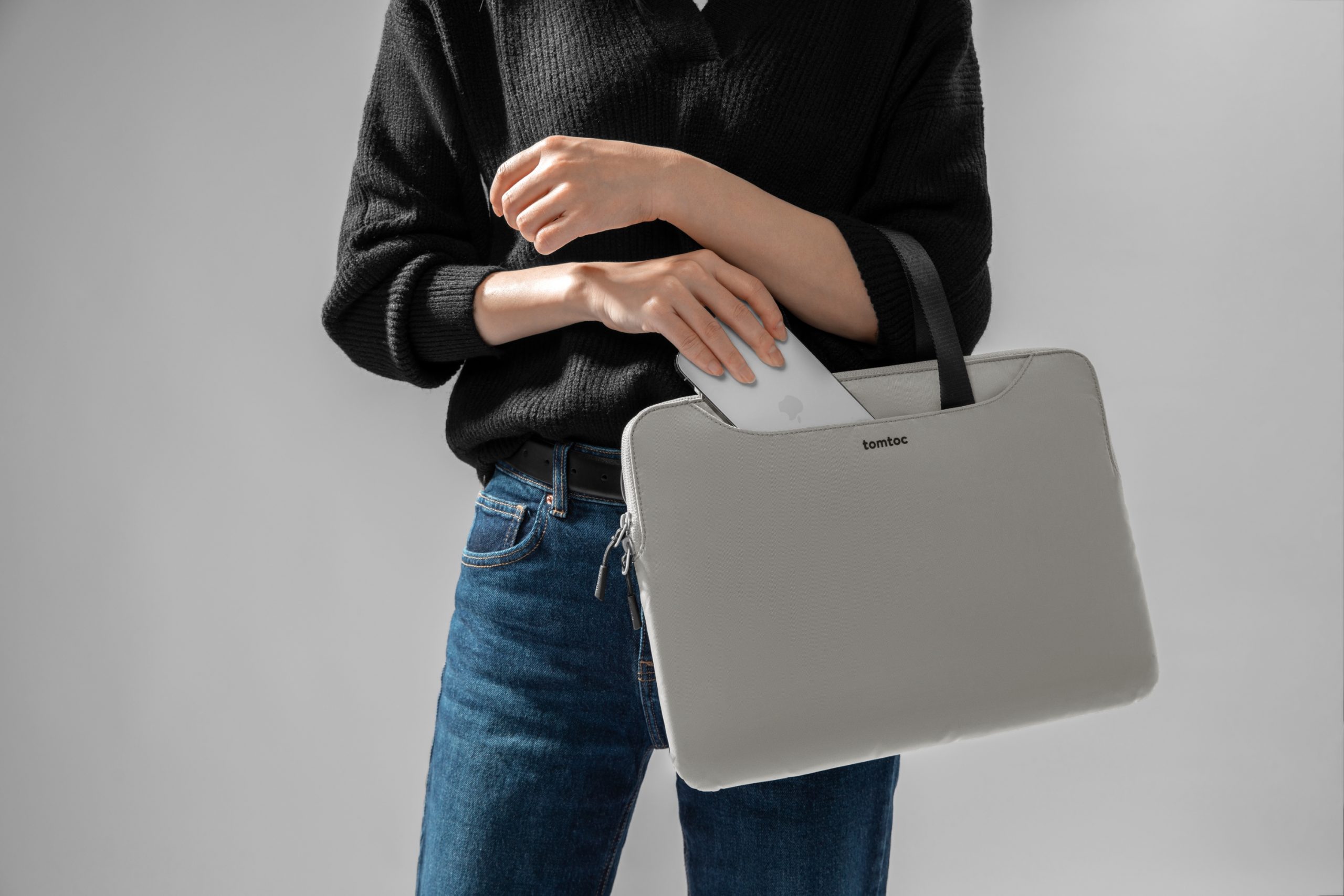Túi Tomtoc Slim Handbag MB Pro/Air 13'/14' Gray - A21-C1D1