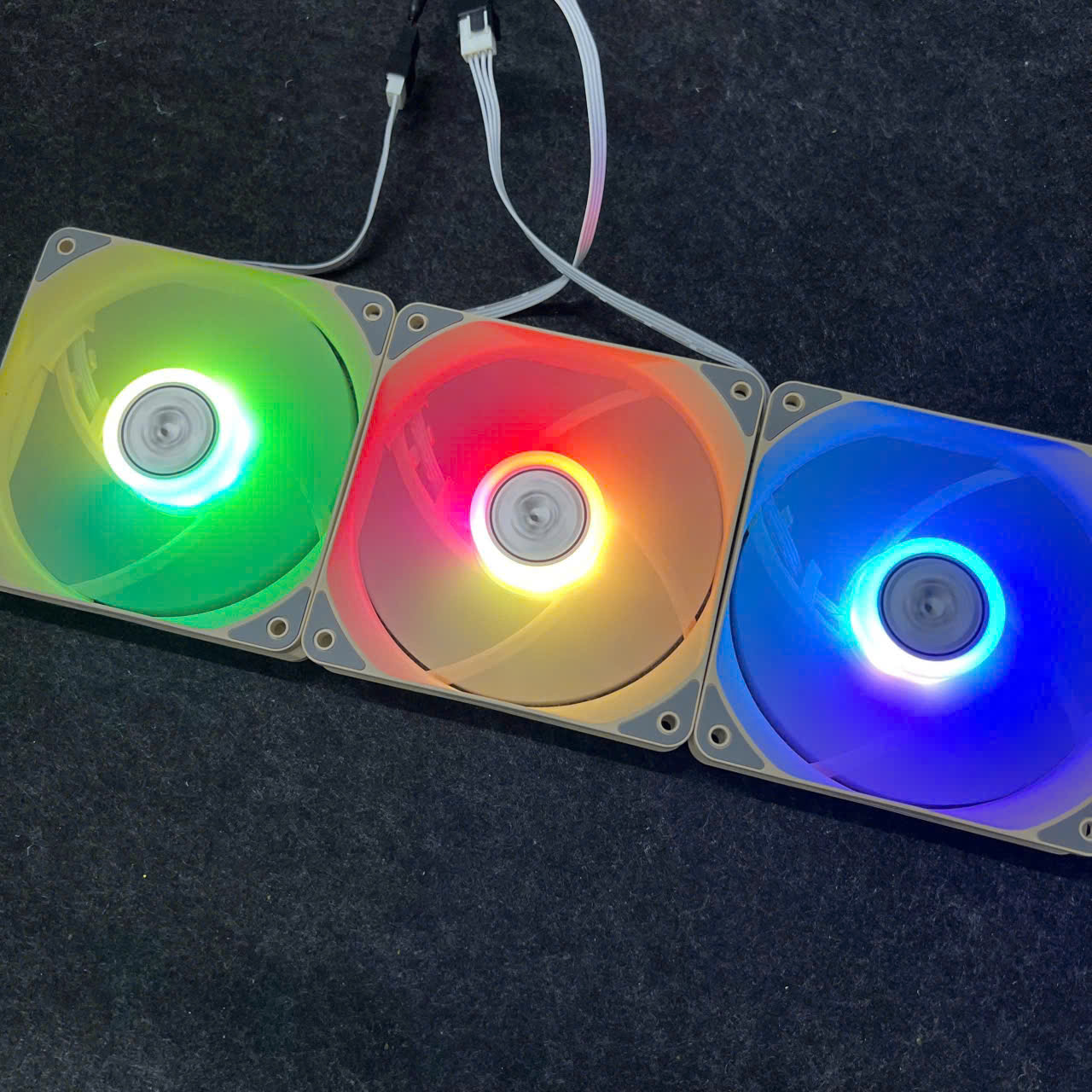 Quạt Tản Nhiệt Máy Tính SoPlay 4Pin PWM Tốc 2200 RPM Kích Thước 12cm