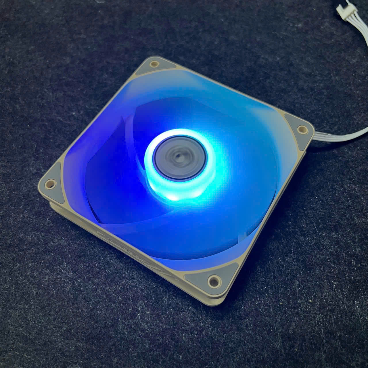 Quạt Tản Nhiệt Máy Tính SoPlay 4Pin PWM Tốc 2200 RPM Kích Thước 12cm