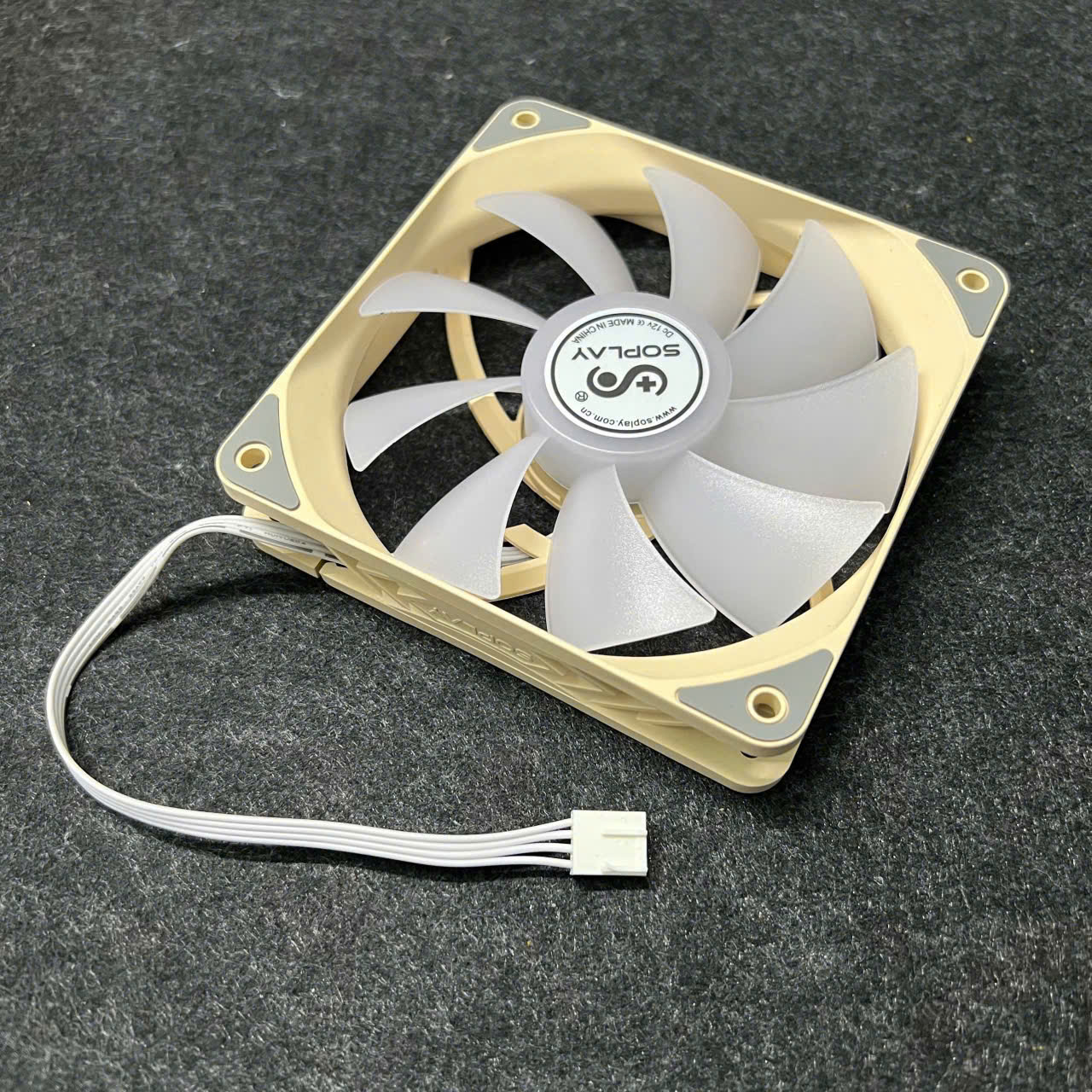 Quạt Tản Nhiệt Máy Tính SoPlay 4Pin PWM Tốc 2200 RPM Kích Thước 12cm