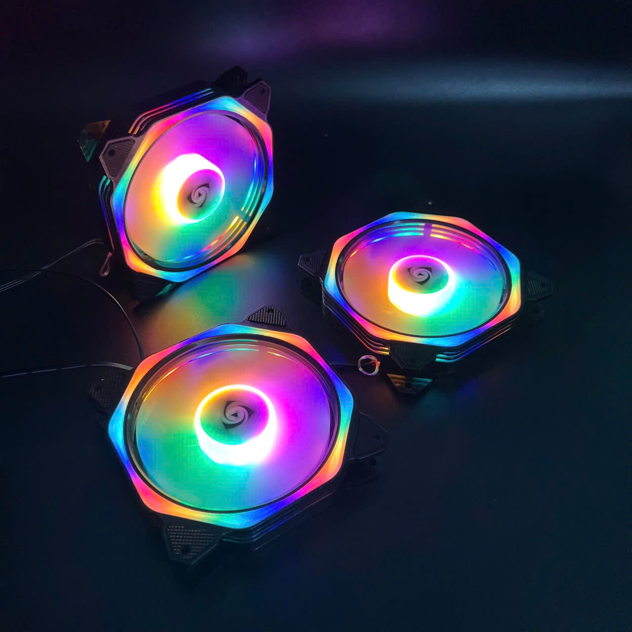 Quạt Tản Nhiệt Máy Tính Led RGB V8 Kích Thước 12cm Molex 4Pin - Không Cần Hub